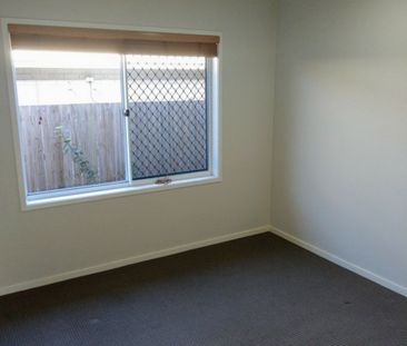 Rare 4 bedroom beauty in the hills! - Photo 1