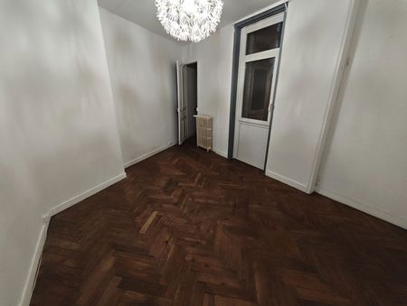 T2 NON MEUBLE de 53,90m2 – Boulevard Carnot réf 5881 - Photo 5