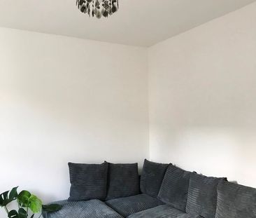 3 Bed Terraced House, Liverpool Road, RG1 - Photo 2