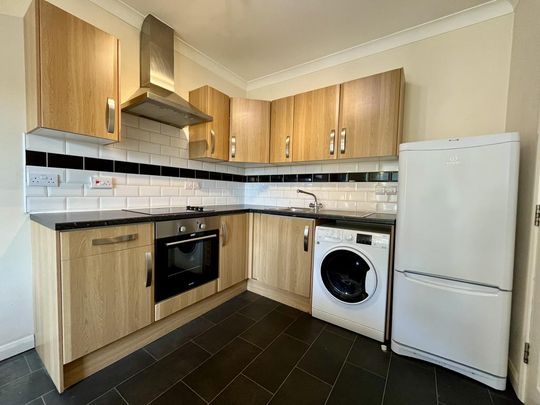 2 bedroom flat to rent - Photo 1