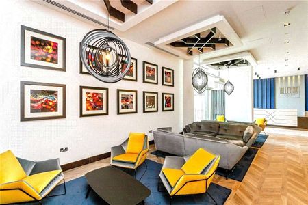 AVAILABLE NOW! | SOUGHT OUT DEVELOPMENT | IN HIGH DEMAND | PARKING AVAILABLE | PRIME LOCATION | 24-HOUR CONCIERGE | RESIDENTS GYM | BLEND OF COMFORT AND CONVENIENCE - Photo 4