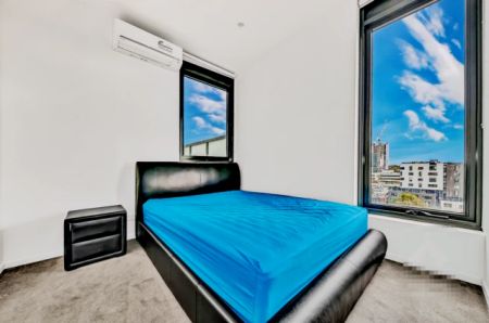 1 Elland Avenue, Melbourne - Photo 5