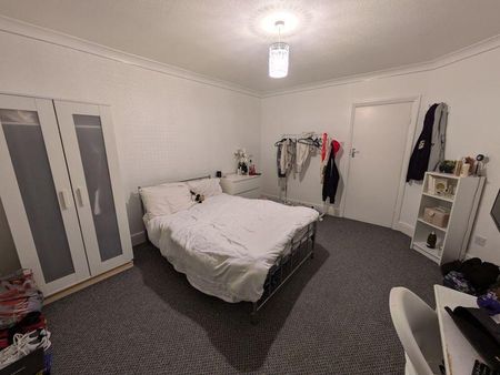 5 bedroom house to rent - Photo 2