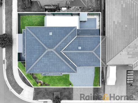 Modern Double-Storey Living in a Prime Gregory Hills Location - Photo 3