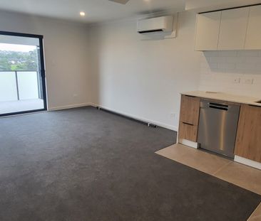 203/26 Shortfin Place, Flat Bush, Auckland ( INCLUDING UTILITIES ) - Photo 6