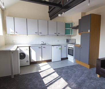 1 bedroom flat to rent - Photo 4