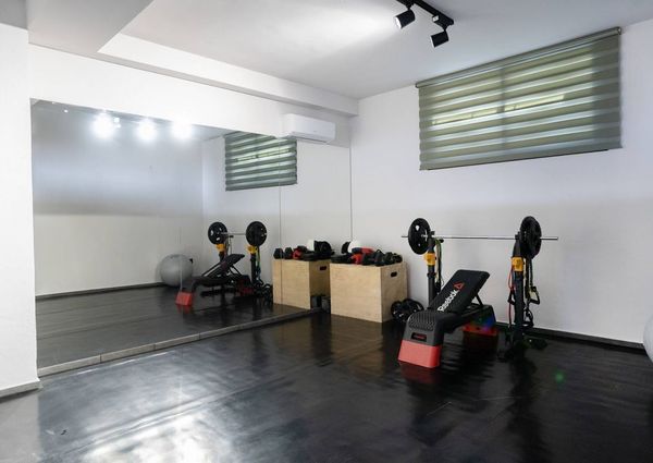 Luxury Villa for rent in Benahavís, Spain