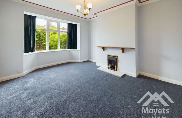 Whinney Lane, Blackburn - Photo 1