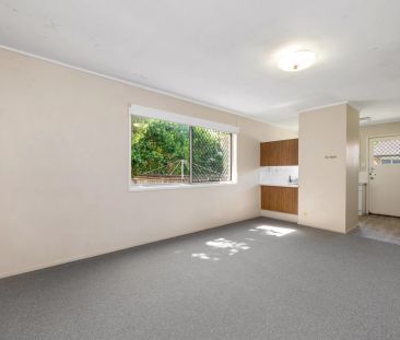 Private & Peaceful Ground Floor Unit in Prime Location - Photo 4