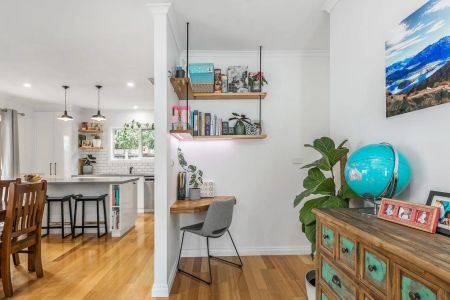 Modern low maintenance living in a prime location. - Photo 5