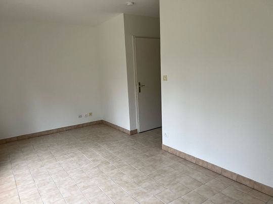 Location Appartement 1 pièce 24m² - Photo 1