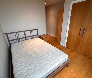 1 Bed Flat, Altyre Road, CR0 - Photo 3