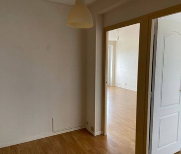 Location appartement 2 pièces 51.85 m² à Hérouville-Saint-Clair (14... - Photo 2