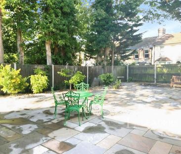 1 bedroom in a house share to rent - Photo 6