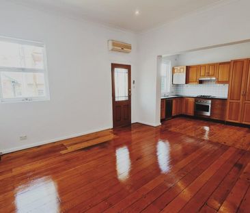 2/9 Queen Street, Ashfield NSW 2131 - House For Rent | Domain - Photo 3