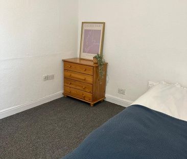 5 bedroom house to rent - Photo 2