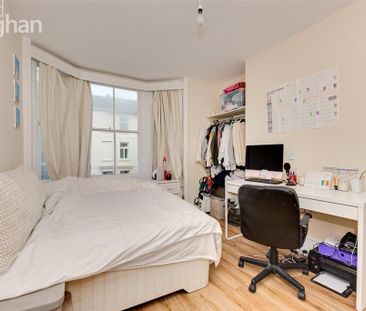 4 bedroom terraced house to rent - Photo 2