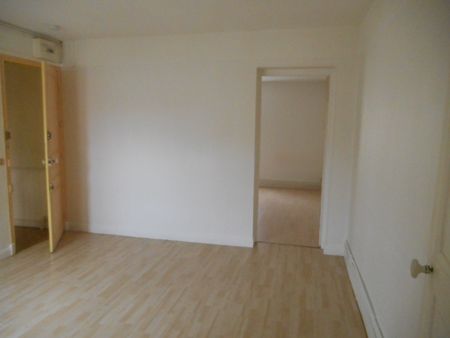 RUE MAUCROIX, Reims - Photo 3