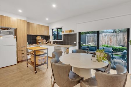 3/121 Raglan Street, Preston VIC 3072 - Photo 2