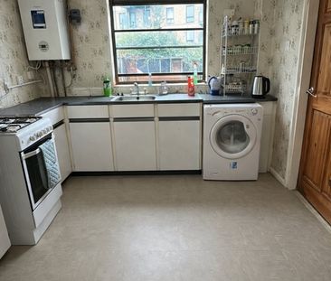 Room in a Shared House, Burgos Grove, SE10 - Photo 3