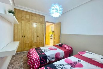 APARTMENT FOR RENT 100 METERS FROM THE BEACH IN TORREVIEJA - ALICANTE PROVINCE