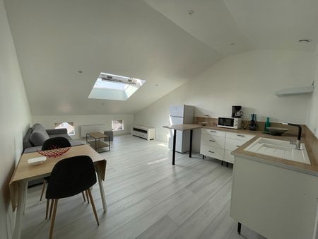Apartment - Photo 2