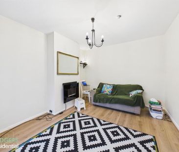 9 Dunure Park, Dundonald, Belfast, BT16 2NR - Photo 3