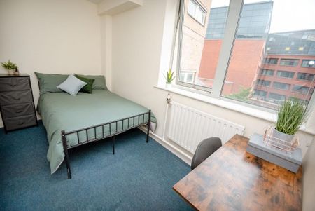 3 bedroom flat to rent - Photo 2