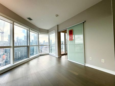 For Lease - 386 Yonge Street Unit# 2808, Toronto, Ontario - Photo 3