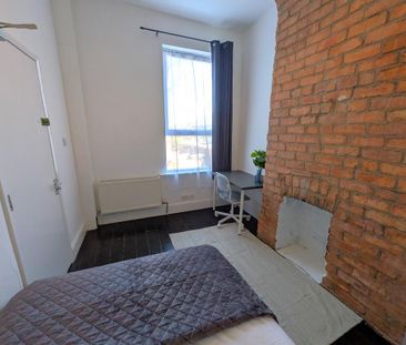 1 bedroom in a house share to rent - Photo 3