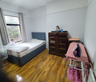 Room in a Shared House, Beaufort Gardens, IG1 - Photo 2