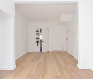142 Greenville Road, off Grand Parade, BELFAST, BT5 5JY - Photo 6