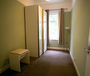 3-Bed House To Let on Harling Road, Preston - Photo 3
