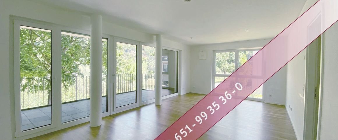 Energieeffiziente Wohnung mit direktem Moselblick – 2-Zimmer-Wohnung mit großzügiger Terrasse, Einbauküche & Tiefgaragenstellplatz - Photo 1