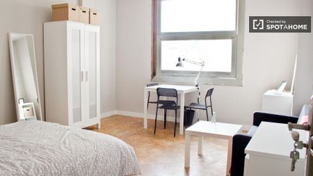 valencia, Valencian Community 46008 - Photo 4