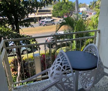 10/18-20 Hill Street, Emu Park QLD 4710 - Photo 5