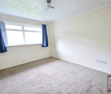 2 bedroom semi-detached house to rent - Photo 6