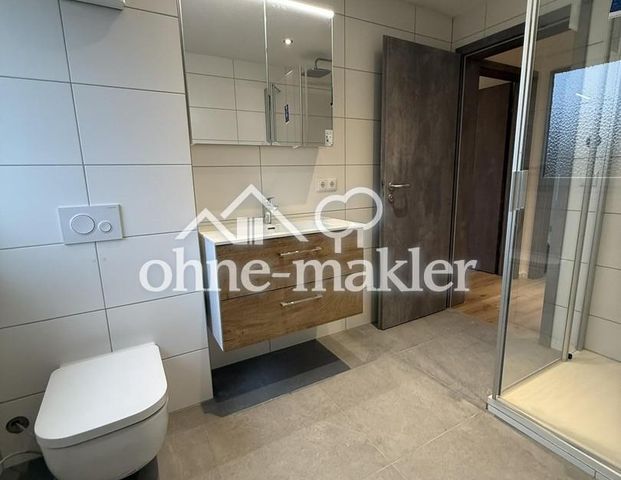 TOP-Sanierte 5-Zimmer Wohnung in Oberkotzau - Photo 1