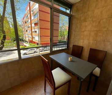 Calle Paredes de Nava, Madrid, Community of Madrid 28017 - Photo 2