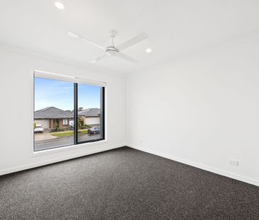 Contemporary Living in Mickleham - Photo 2