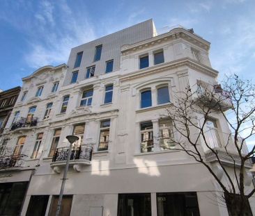 Appartement te huur in Charleroi voor € 825 met 2 slaapkamers - Foto 2