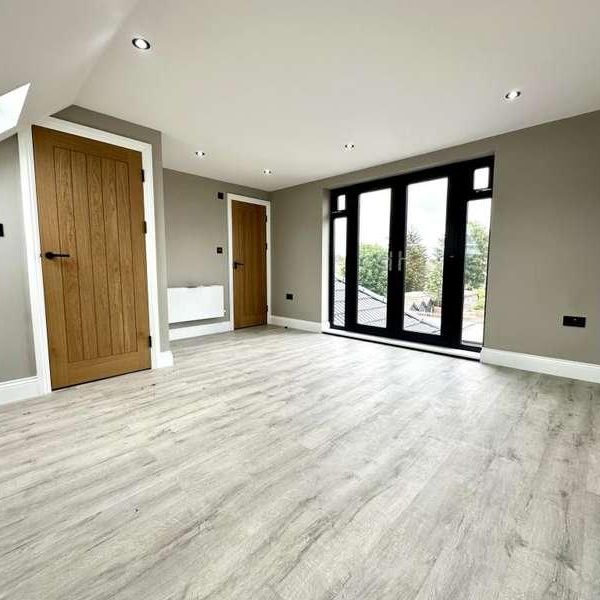 Whitton Road, Hounslow, TW3 - Photo 1