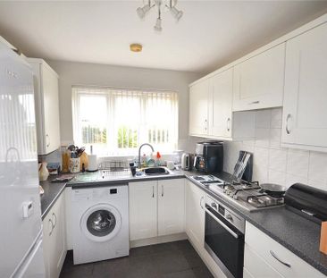 3 bedroom semi-detached house to rent - Photo 2