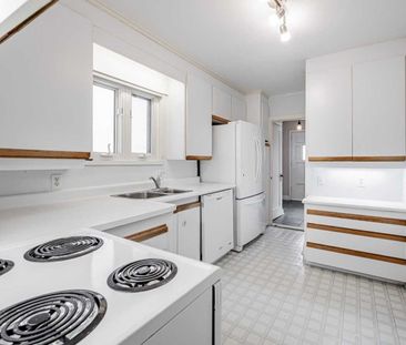 For Lease - 323 Rumsey Road, Toronto, Ontario - Photo 1