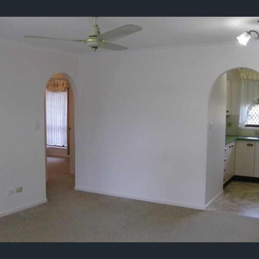 Easy Living with Air Conditioning & Secure Garage - In Prime Location! - Photo 1