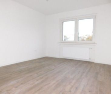 Top renoviert und bezugsfertig... 3-Raum-Wohnung mit Balkon sucht n... - Foto 5