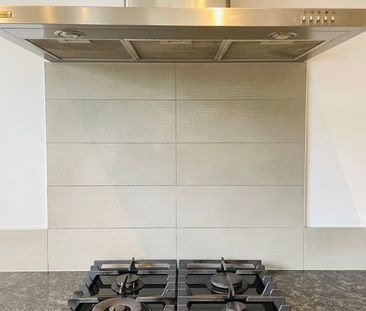 Spacious Four bedrooms Family Home - Photo 4