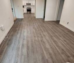 Beautifully Renovated 2 bedroom, 1 bath Lower Suite - Photo 3