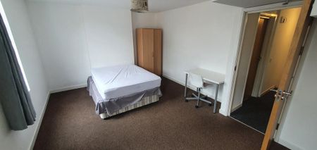 5 bedroom terraced house to rent - Photo 4