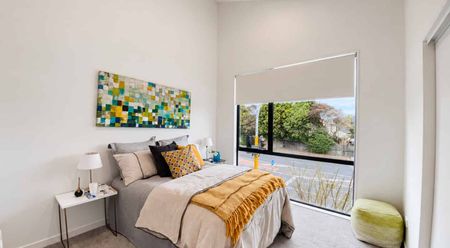 2 bedroom townhouse - Photo 3